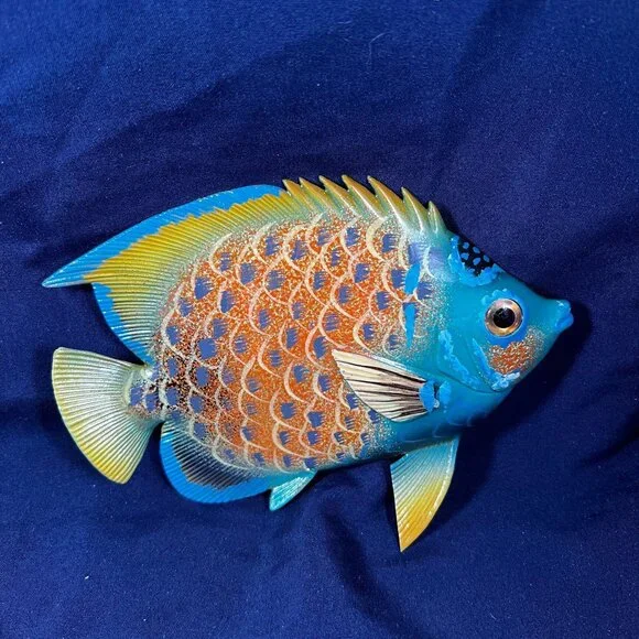 Set Of 2 Hand-Painted Metal Fish Wall Decor - Picture 3 of 4